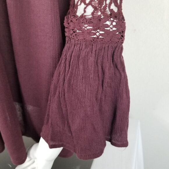 Mudd Deep Burgundy Lace Accent Tie Front Blouse - Picture 10 of 12